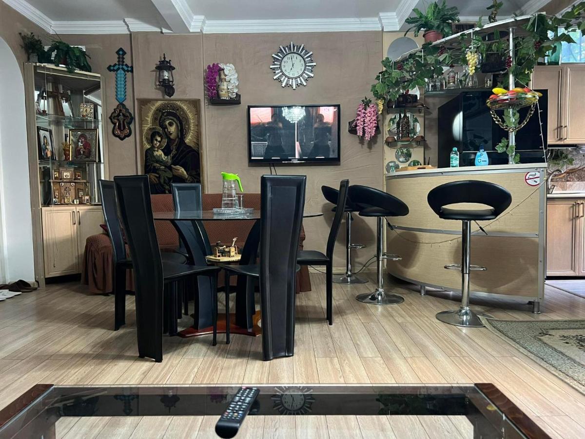3 Room Flat In Tbilisi Luaran gambar