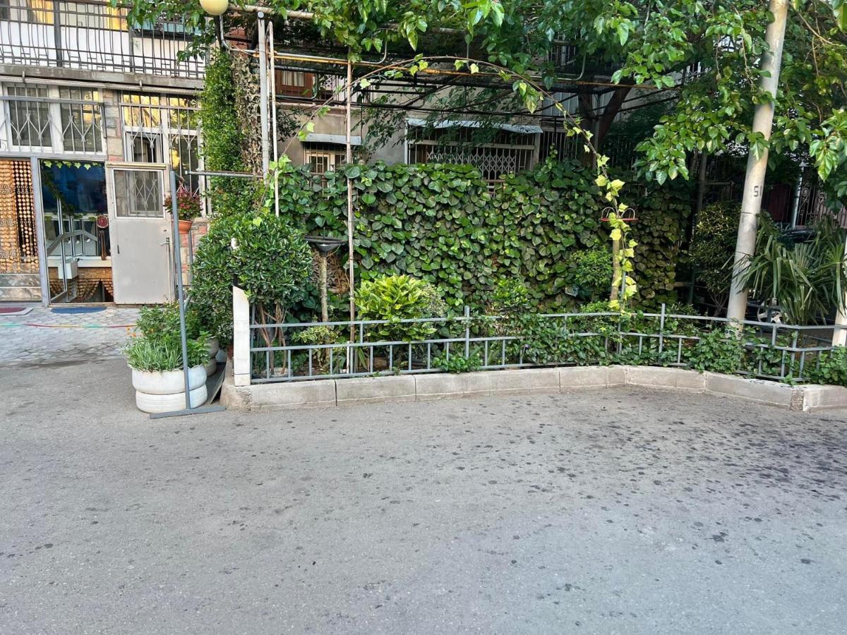 3 Room Flat In Tbilisi Luaran gambar